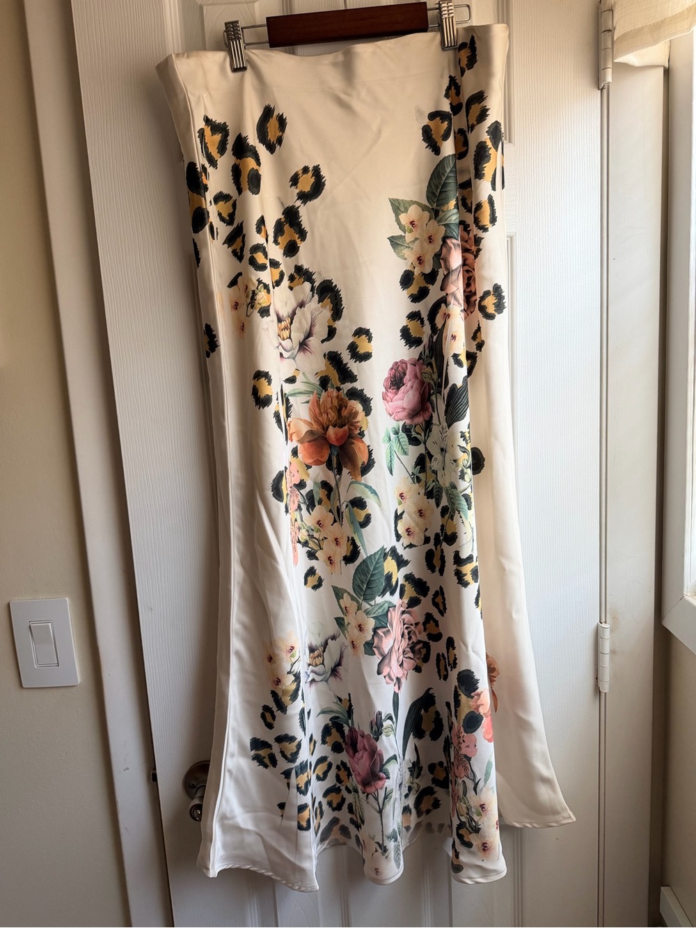 Origami by Vivien Floral Leopard Print Cream Maxi Skirt